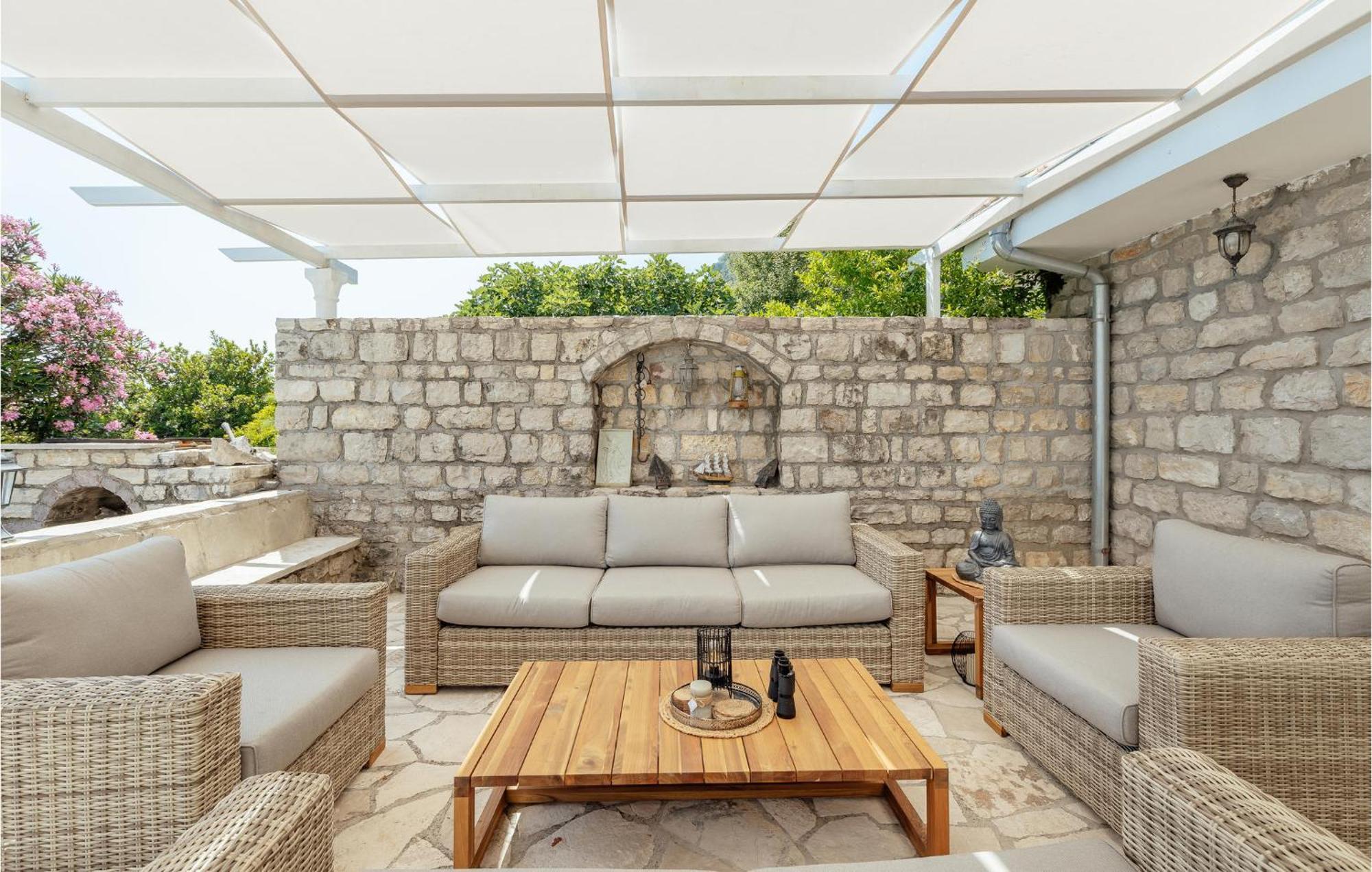 Amazing Home In Herceg Novi With House Sea View Exterior photo